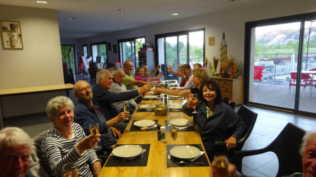 Dîner avec apéritif de bienvenue